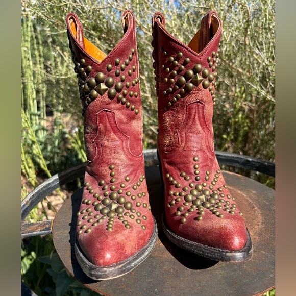 Old Gringo Red Studded Boots - Picture 11 of 16